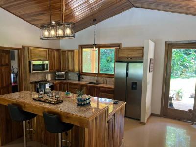 Cahuita Playa Grande Talamanca, Limón 70403, Costa Rica