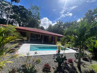 Cahuita Playa Grande Talamanca, Limón 70403, Costa Rica