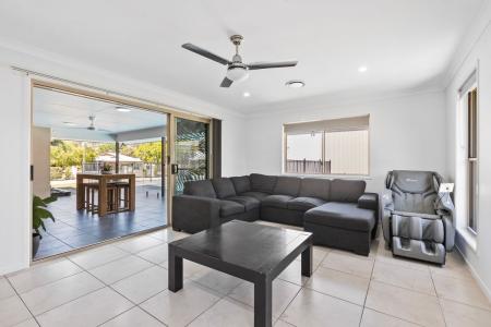 44 Fyshburn Drive, Cooloola Cove, QLD 4580, Australia