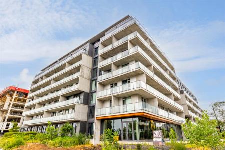 200 Boul. Marcel-Laurin, Montréal (Saint-Laurent), Quebec H4M 0B1, Canada