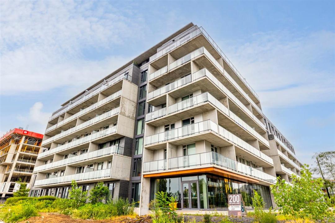 200 Boul. Marcel-Laurin, Montréal (Saint-Laurent), Quebec H4M 0B1, Canada