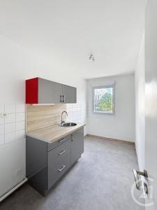 La Chapelle St Mesmin, Centro 45380, França