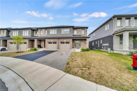 34 WEST MILL STREET, Ayr, Ontario N0B 1E0, Canadá