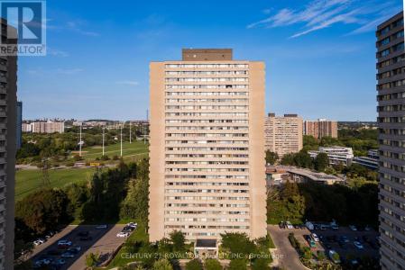 725 DON MILL ROAD, Toronto (flemingdon Park), 安大略省 M3C 1S8, 加拿大
