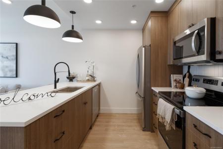 201 DOGWOOD DR, Ladysmith, Columbia Britannica V9G 0C3, Canada