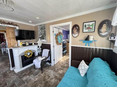 46 QUARRY ROAD, Glace Bay, Nova Scotia B1A 1G1, Canada