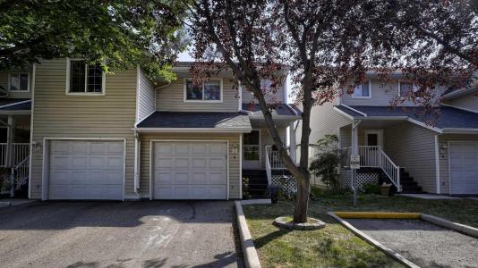 567 EDMONTON TRAIL NE, Airdrie, 앨버타주 T4B 2L4, 캐나다