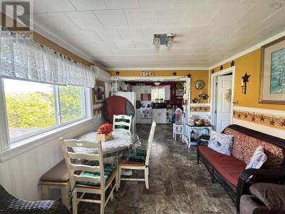 46 QUARRY ROAD, Glace Bay, Nova Scotia B1A 1G1, Canada