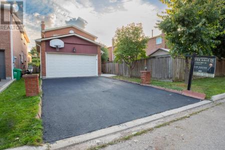 3012 OLYMPUS MEWS, Mississauga (meadowvale), Ontario L5N 4V4, Canada