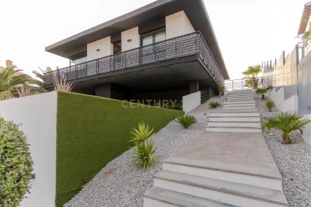 Granada, Andalucía 18190, Spain