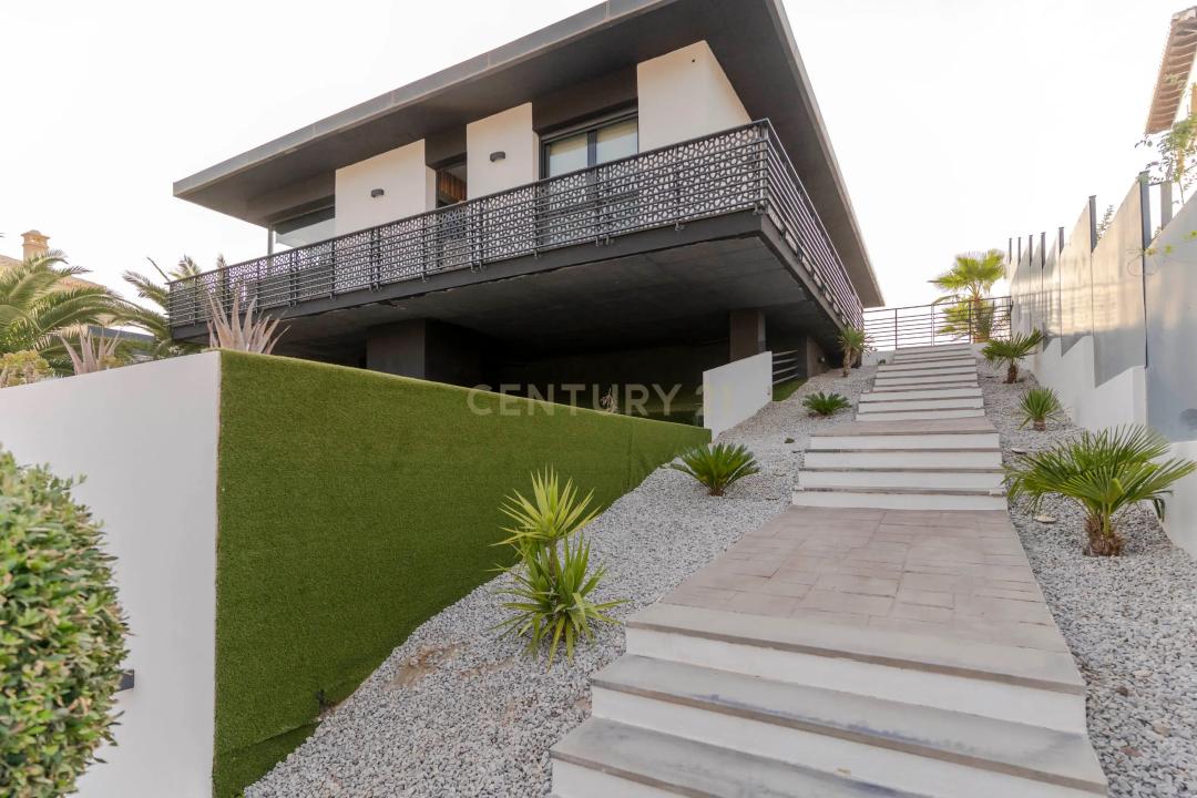 Granada, Andalucía 18190, Spain