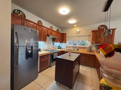 Santa Cristina #128, Riberas Del Pilar #128,, Chapala, Jalisco 45920, Meksika