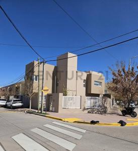 Mar del Caribe 2942, Neuquén, Neuquén 8300, Argentina