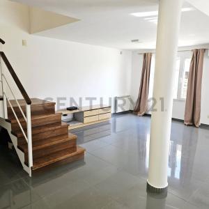 Mar del Caribe 2942, Neuquén, Neuquén 8300, Argentine