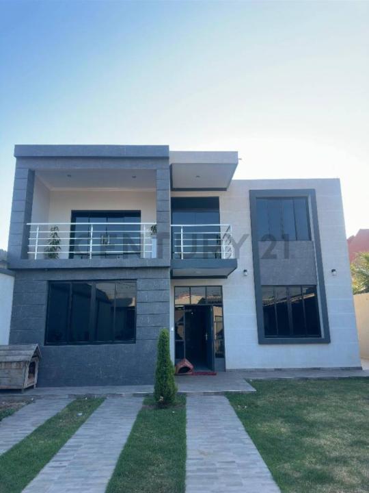 Zona El Fuerte entre 7mo y 8vo anillo , Sur, Santa Cruz 0000, Bolivia