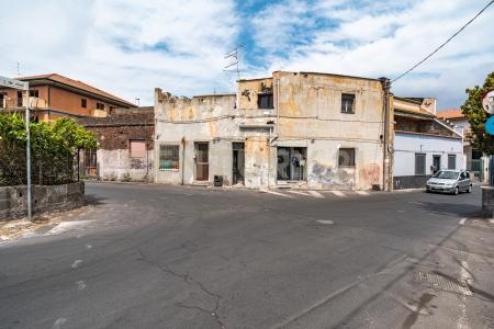 Via Gravina, Tremestieri Etneo, Sicilia 95030, Włochy