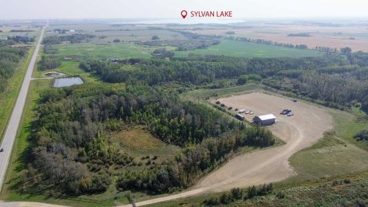 3021 TOWNSHIP ROAD 400, Rural Lacombe County, Alberta T0M 0X0, Canada