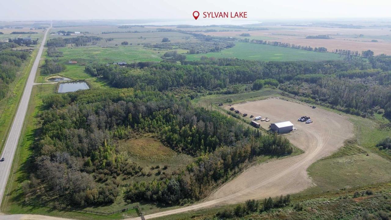 3021 TOWNSHIP ROAD 400, Rural Lacombe County, Alberta T0M 0X0, Kanada