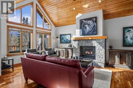 7 CREEKSIDE MEWS, Canmore, Alberta T1W 2G2, Canada