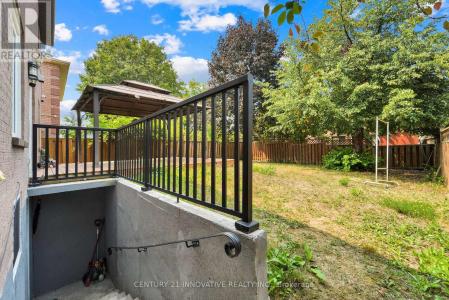 10 BLAKE COURT, Ajax (central), Ontario L1T 3P3, Kanada