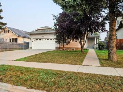 4918 5 AVENUE, Edson, אלברטה T7E 1T3, קנדה 