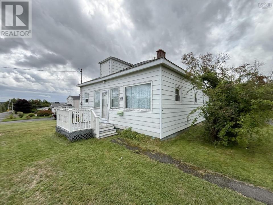 308 LAKE ROAD, Glace Bay, Nova Scotia B1A 2H1, Canada