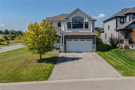 2 SEDGE AVENUE, Simcoe, Ontario N3Y 0E1, Kanada