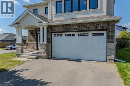 2 SEDGE AVENUE, Simcoe, Ontario N3Y 0E1, Kanada