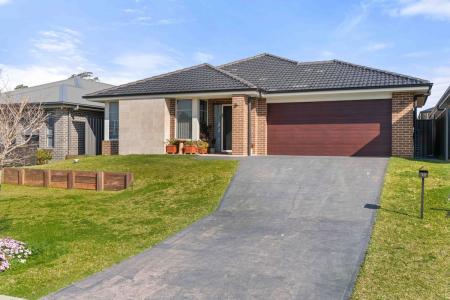 18 Tahnee Street, Sanctuary Point, NSW 2540, Australia