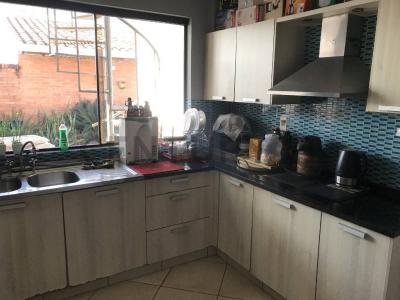 Coronel Moreno 2058 esquina Lázaro de Rivera , Sajonia, Asunción 00001, Paraguay