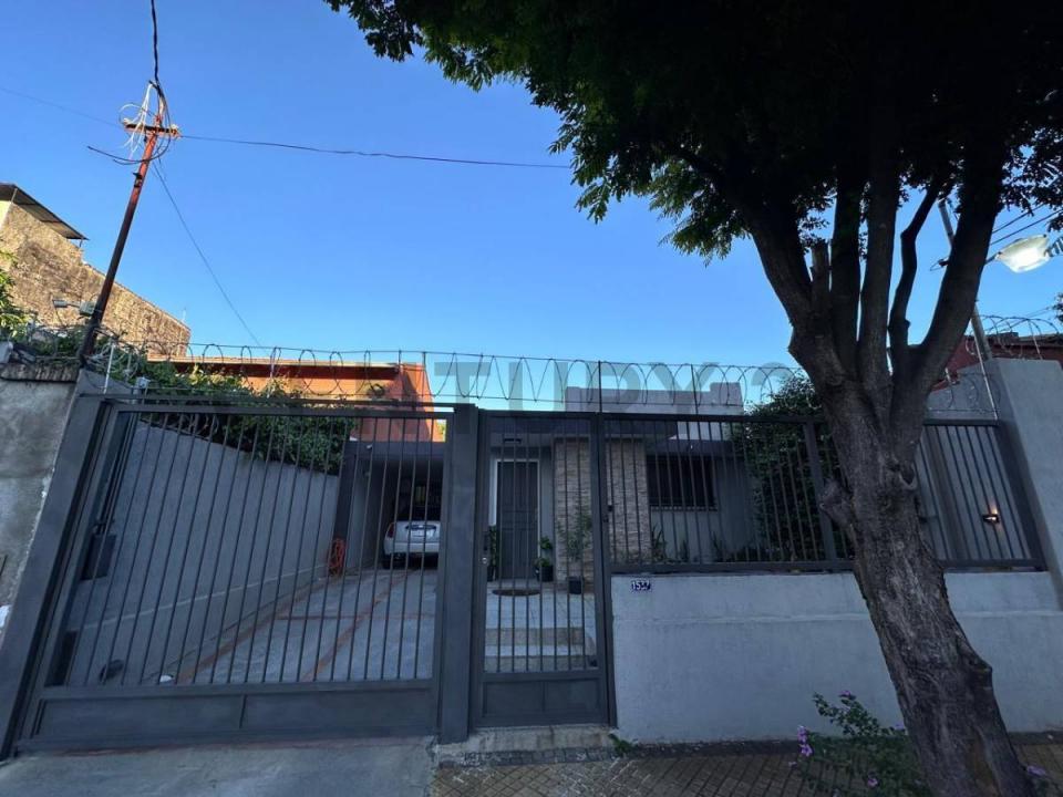 ALBERDI ENTRE SICILIA Y ROMA 1537, Gral. Diaz, Asunción 1001, פרגוואי