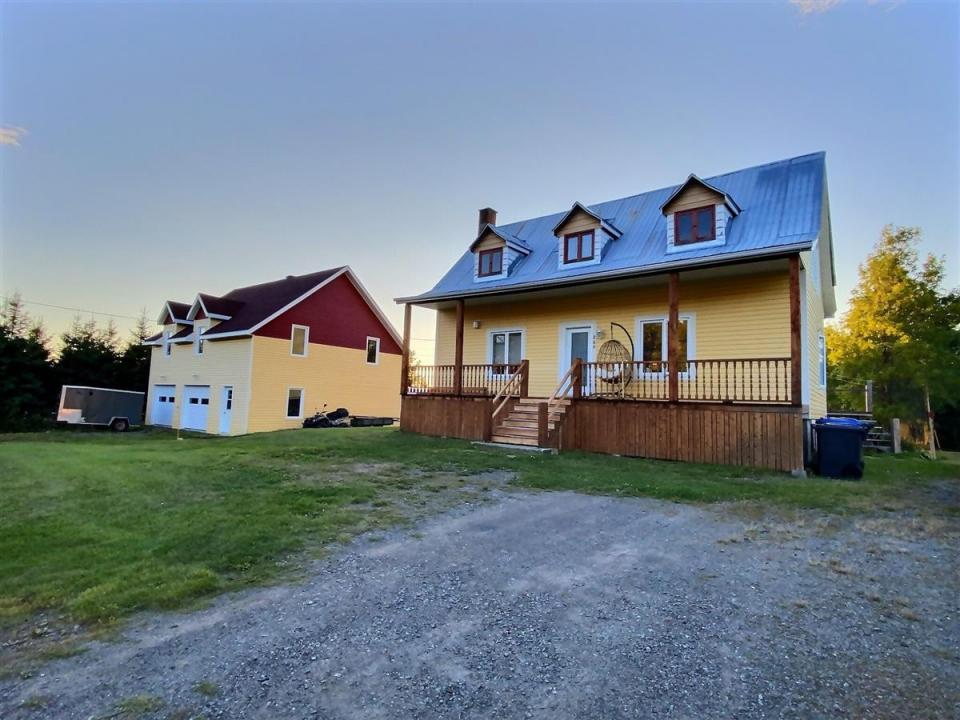260Z  Av. St-Clovis, Saint-Alexandre-de-Kamouraska, Quebec G0L 2G0, Kanada