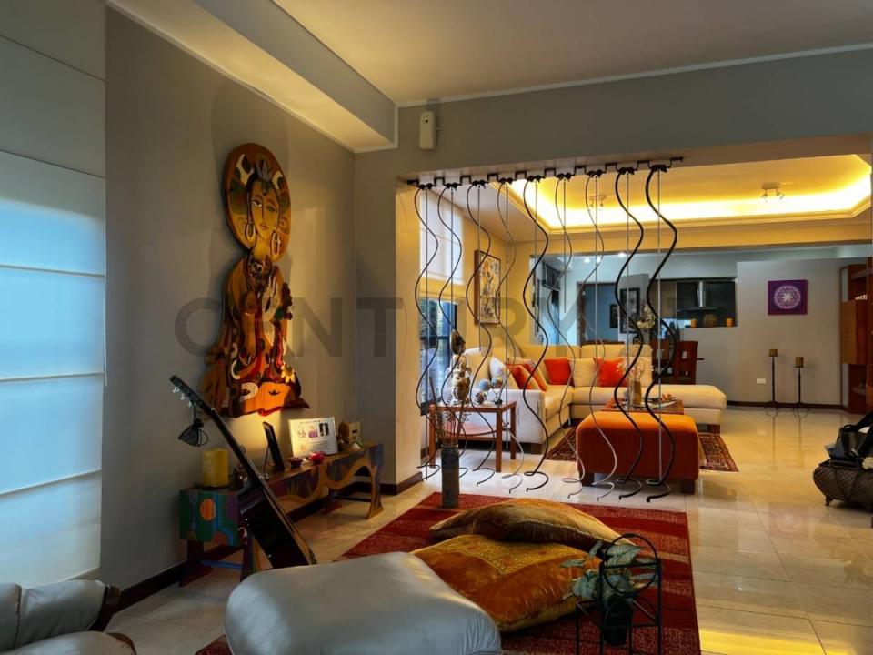 Avenida Tamanaco, Sector Gavilán Conjunto Residencial Mirador, Caracas, Miranda 1083, Venezuela