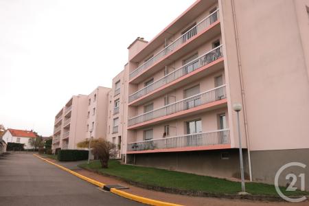 Montlucon, Auvergne 03100, Pháp