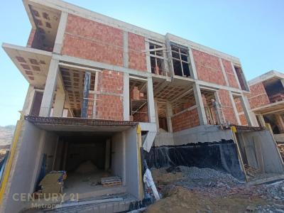 Sauk i Vjetër, Tirana, Albania