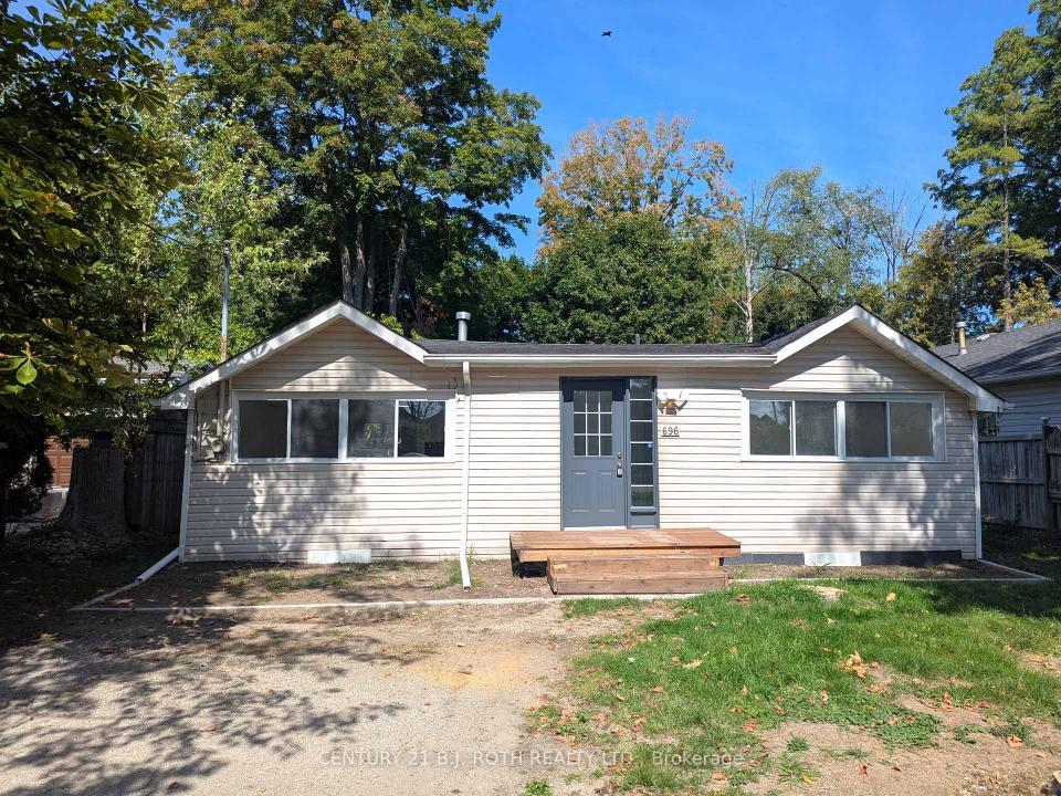 696 HASTINGS AVENUE, Innisfil, Онтарио L9S 1Z3, Канада