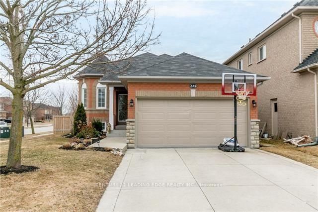 334 CLEARMEADOW BOULEVARD, Newmarket, Ontario L3X 2C6, Kanada
