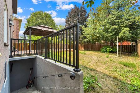 10 BLAKE COURT, Ajax, 온타리오주 L1T 3P3, 캐나다