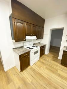 555 MAIN STREET W, North Bay, Ontario P1B 2V3, Kanada