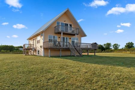 11 HEBRIDES LANE, New London, Prince Edward Island C0B 1M0, Canada
