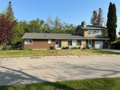 3 BALSAM STREET, Pine Falls, Manitoba R0E 1P0, Canada
