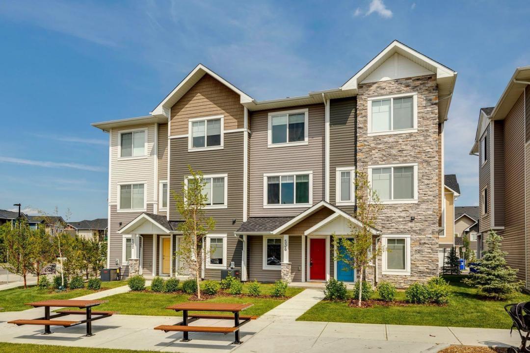 536 CANALS CROSSING SW, Airdrie, Alberta T4B 4L3, Canada