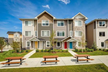 536 CANALS CROSSING SW, Airdrie, Alberta T4B 4L3, Canada