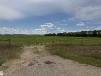 . ., Rural Two Hills County, Alberta T0B 4K0, Canada