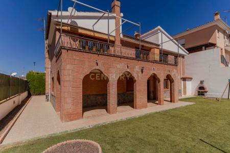 Granada, Andalucía 18210, Spain