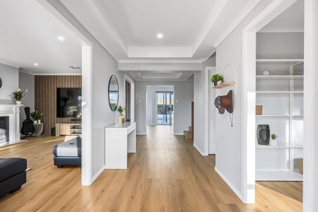 38 Freebairn Drive, Hallett Cove, SA 5158, Australia