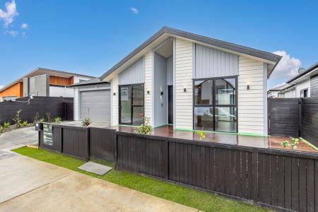 29 Cara Avenue, Kumeu, Auckland 0810, New Zealand