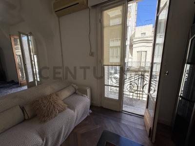 URUGUAY 900, Retiro, Capital Federal 00001, Argentinien