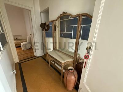 URUGUAY 900, Retiro, Capital Federal 00001, Argentinien