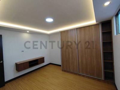 Calle Venezuela entre Calle Sanjinez y Vargas, Zona el Pampón s/n, Ciudad Satélite, Potosí 0000, Боливия